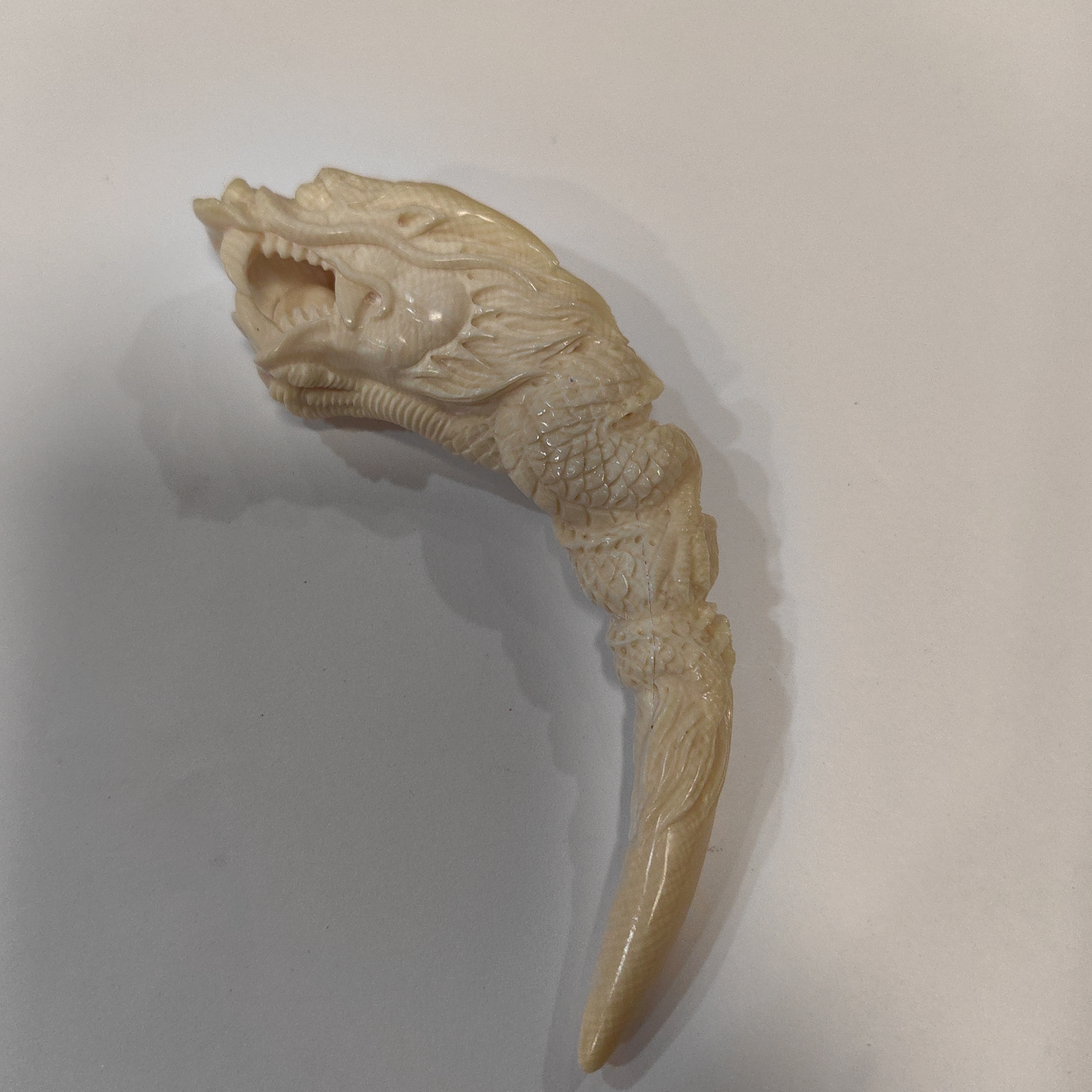 猛犸雕刻龙牙尖约30克K19