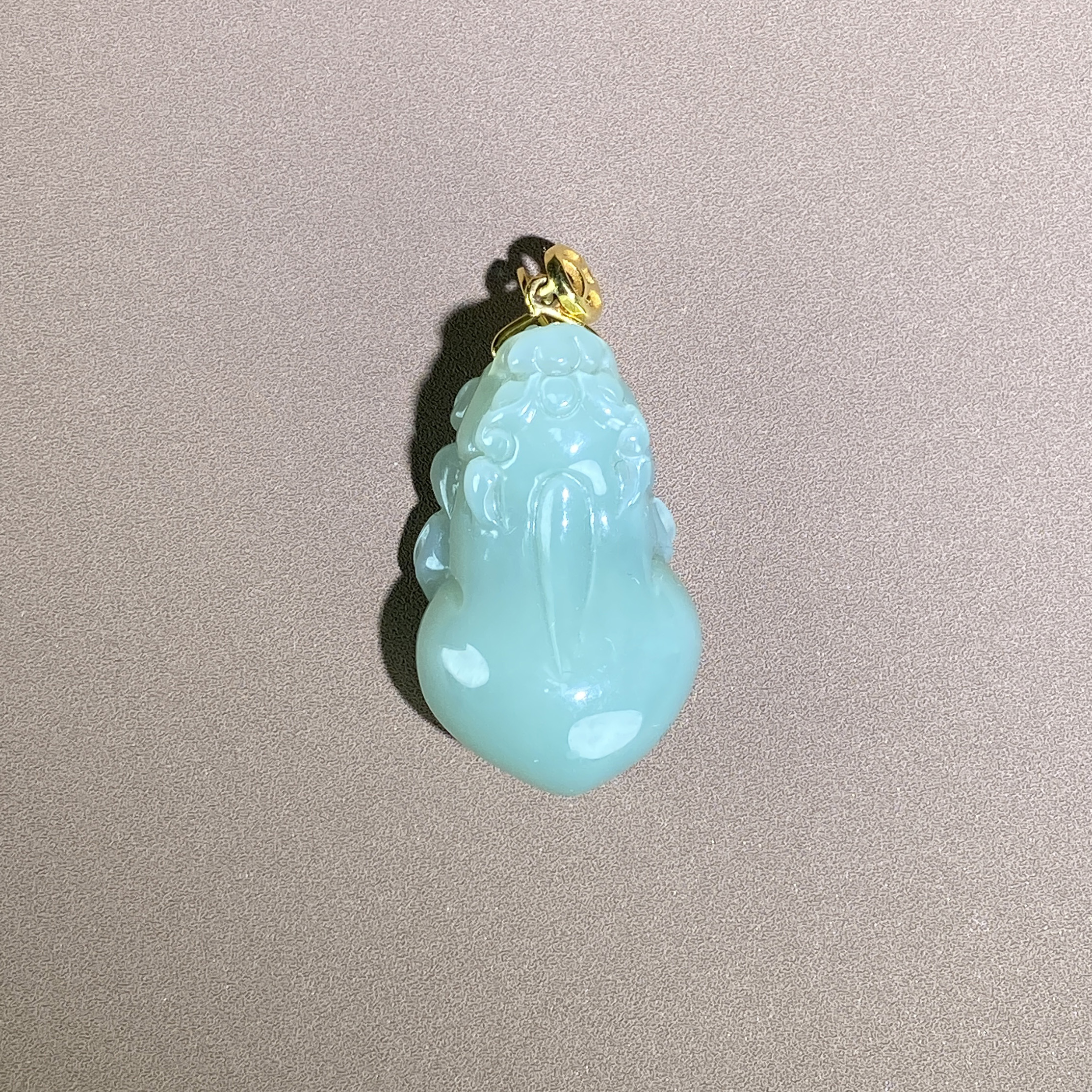 苏凤和田玉 碧玉 粉青   貔貅 精美吊坠 18k家镶嵌卡扣 时尚女款