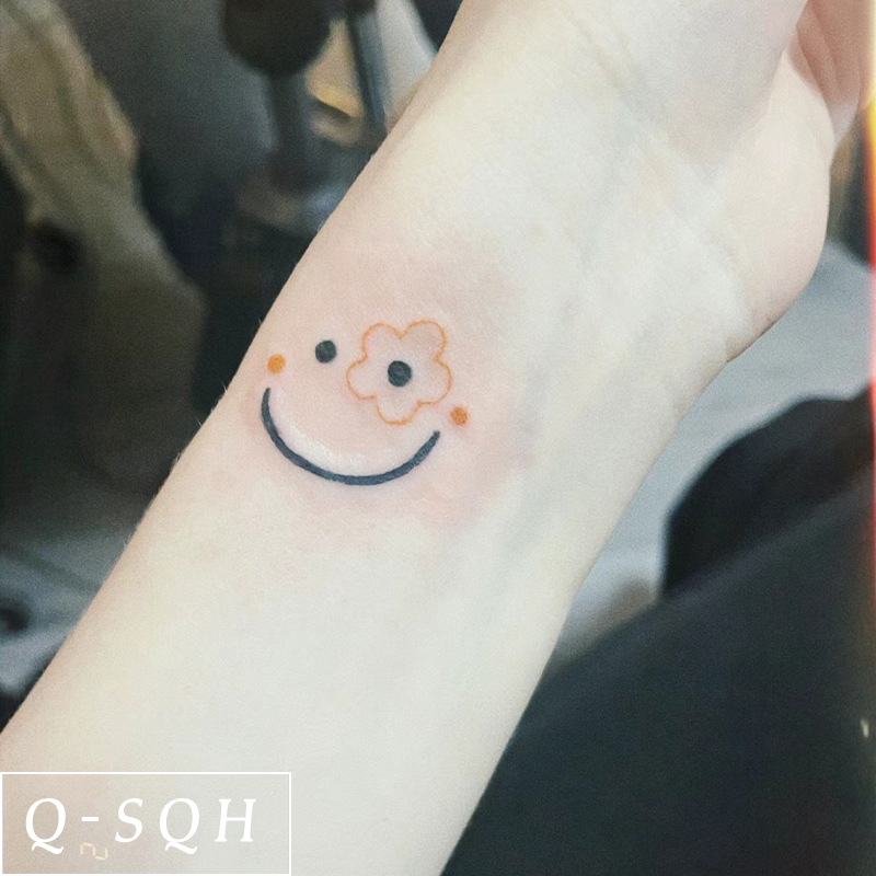 Q-SQH 笑花 笑脸纹身贴 手腕逼真男女可爱持久防水防汗彩色小图案