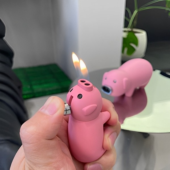 可爱小猪猪打火机爱心创意个性卡通网红同款搞怪送男女友生日礼物