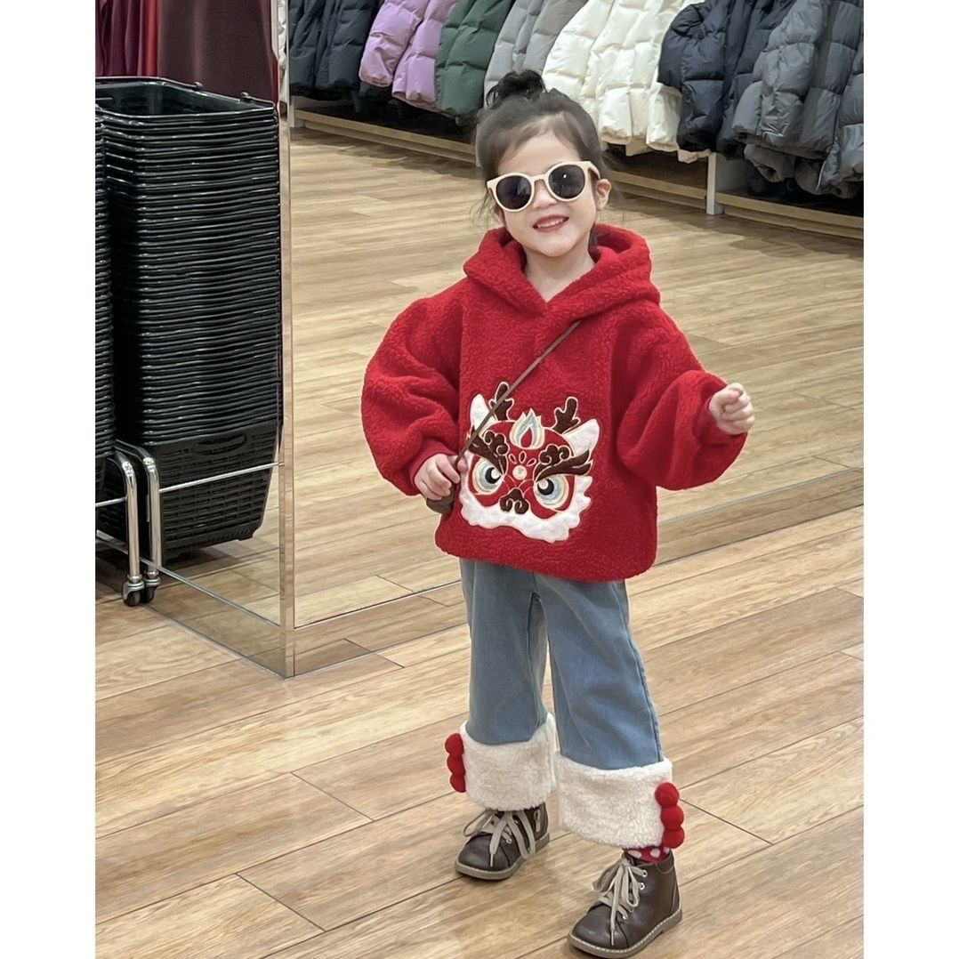 女童卫衣加绒秋冬装2023新款儿童红色连帽圣诞新年套装直筒牛仔裤