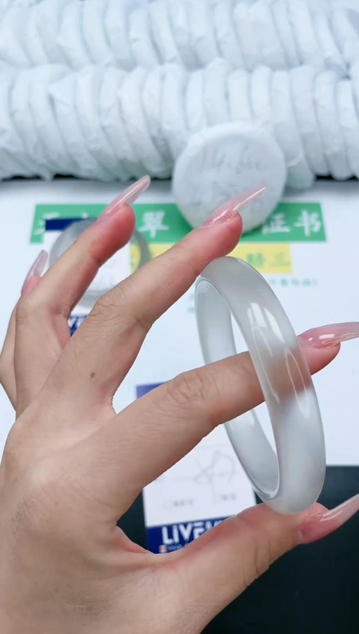 【闪购商品】石英质玉手镯未镶嵌T331-59.7