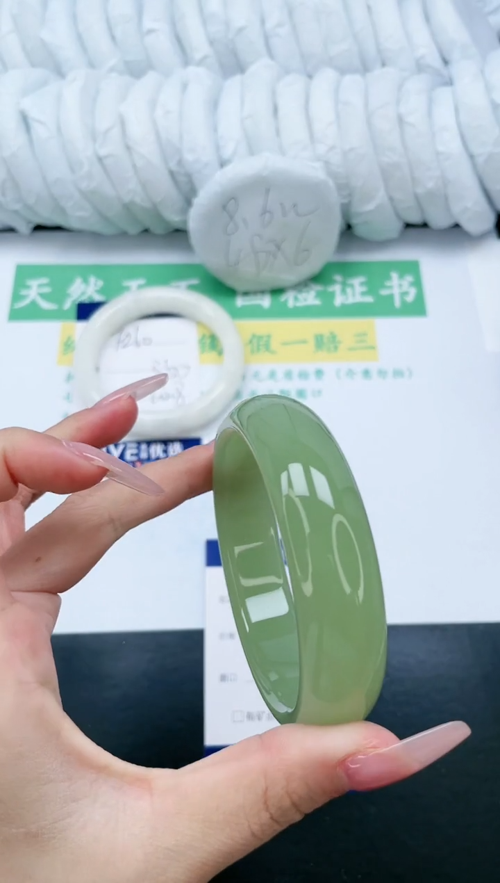 【闪购商品】石英质玉手镯未镶嵌T261-60