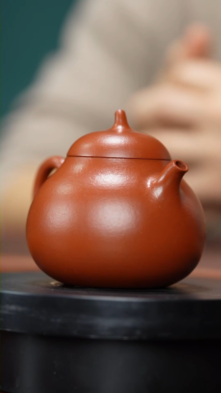 【闪购商品】紫砂茶壶全手工纳底朱泥茄瓜140cc