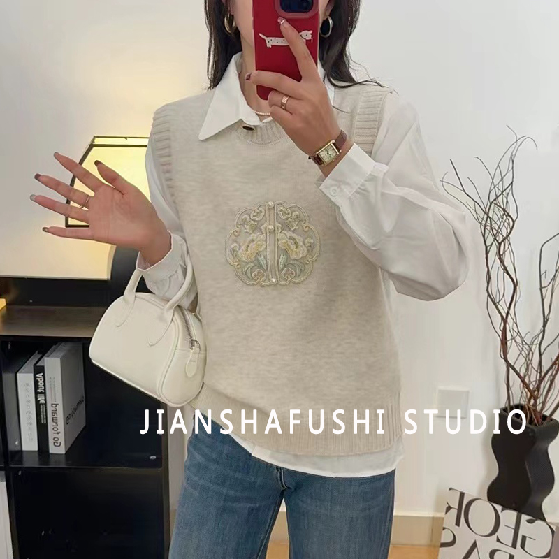 新中式国风复古马甲背心重工刺绣叠穿外穿坎肩针织时尚立体绣花