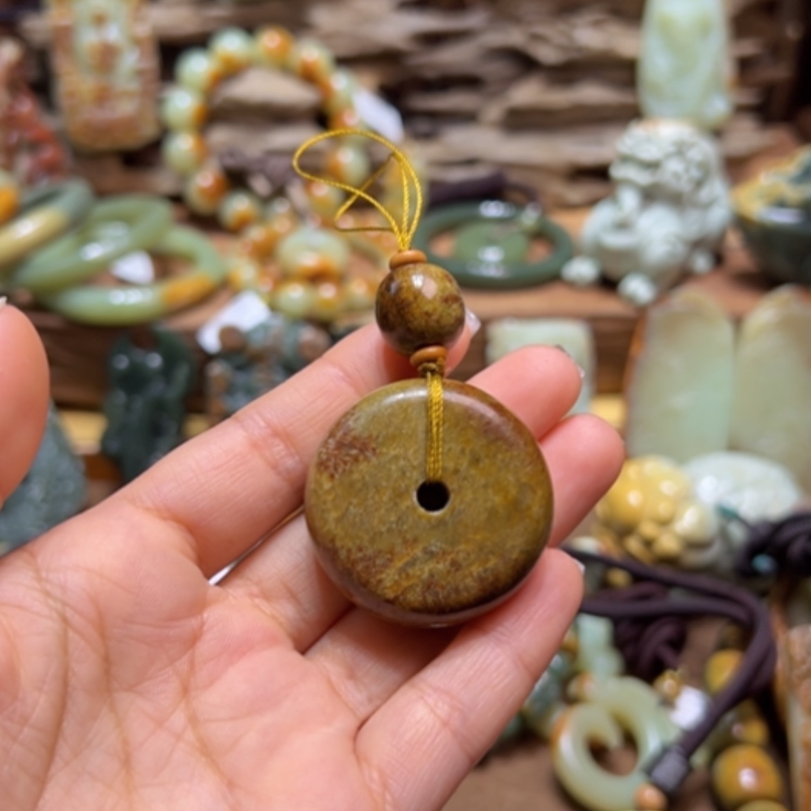 【闪购商品】岫岩河磨玉（透闪石质玉）手链未镶嵌