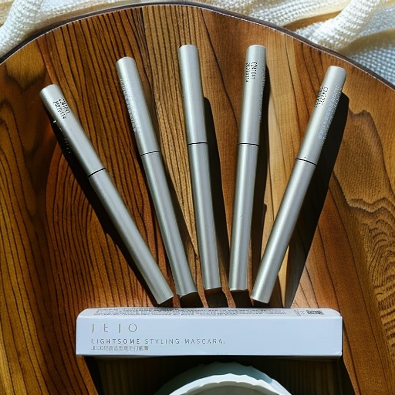 轻盈定型，根根分明睫毛打底膏（微瑕款）