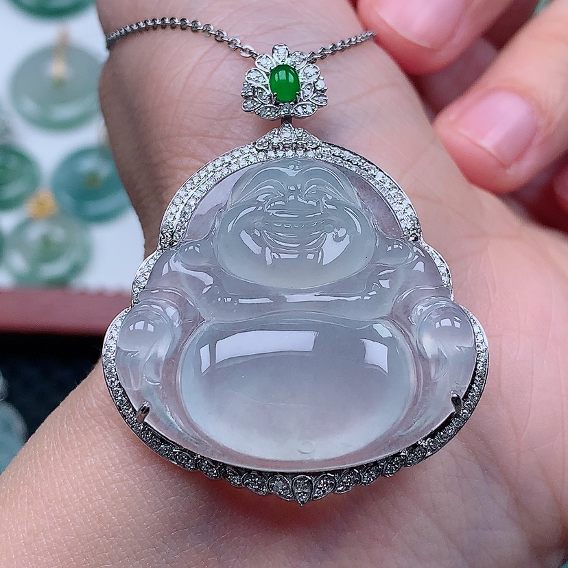 缅甸天然A货翡翠18k金伴钻镶嵌白冰大佛公（尺寸45.7*36.6*12.1）