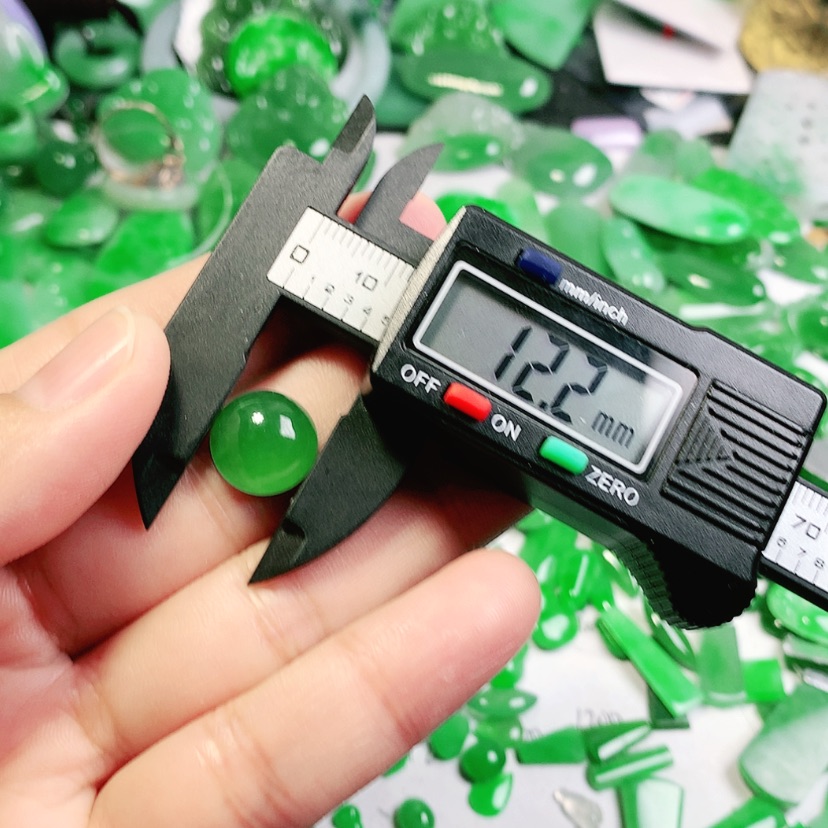 【闪购商品】翡翠挂件未镶嵌心*
