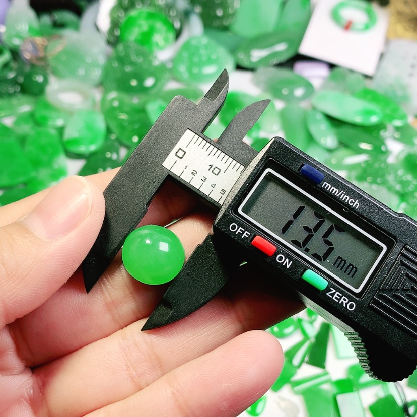 【闪购商品】翡翠挂件未镶嵌心*