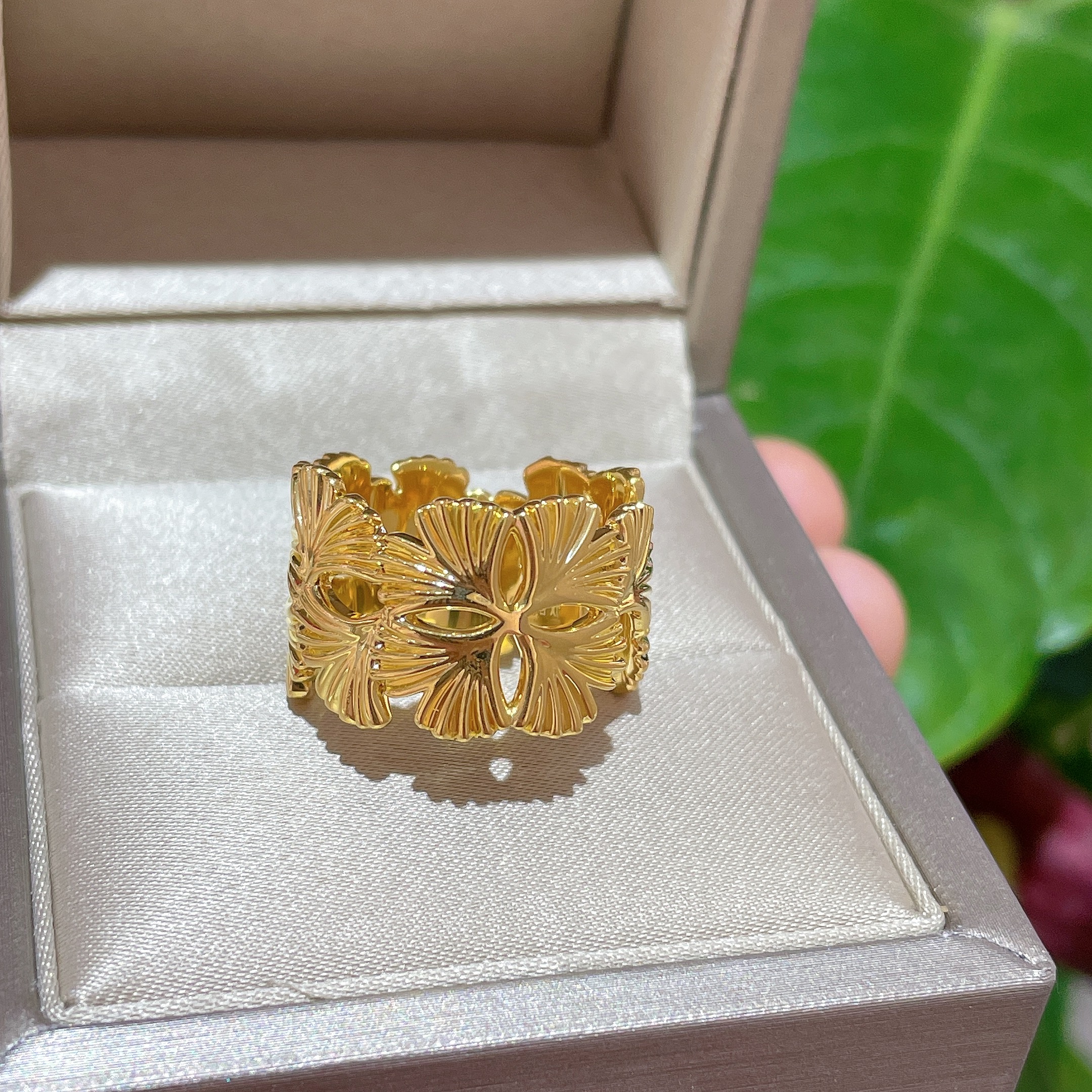 5024 足金 5D无氢精工工艺 法式镂空银杏叶戒指 经典法式复古风