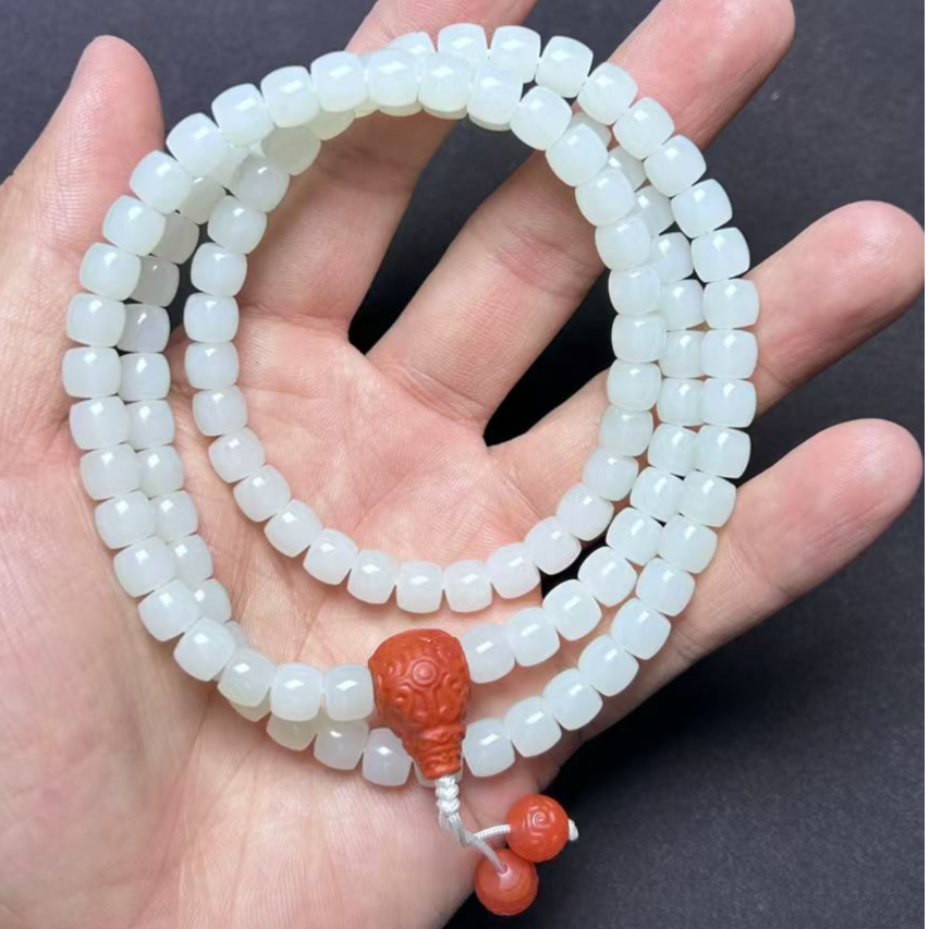 新疆和田玉108粒6.5×7.5mm直切珠子油性好细腻过眼过灯一级白