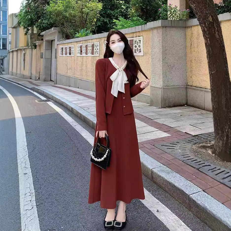 法式红色小香风连衣裙套装秋冬新款大码女装胖mm裙子吊带裙两件套