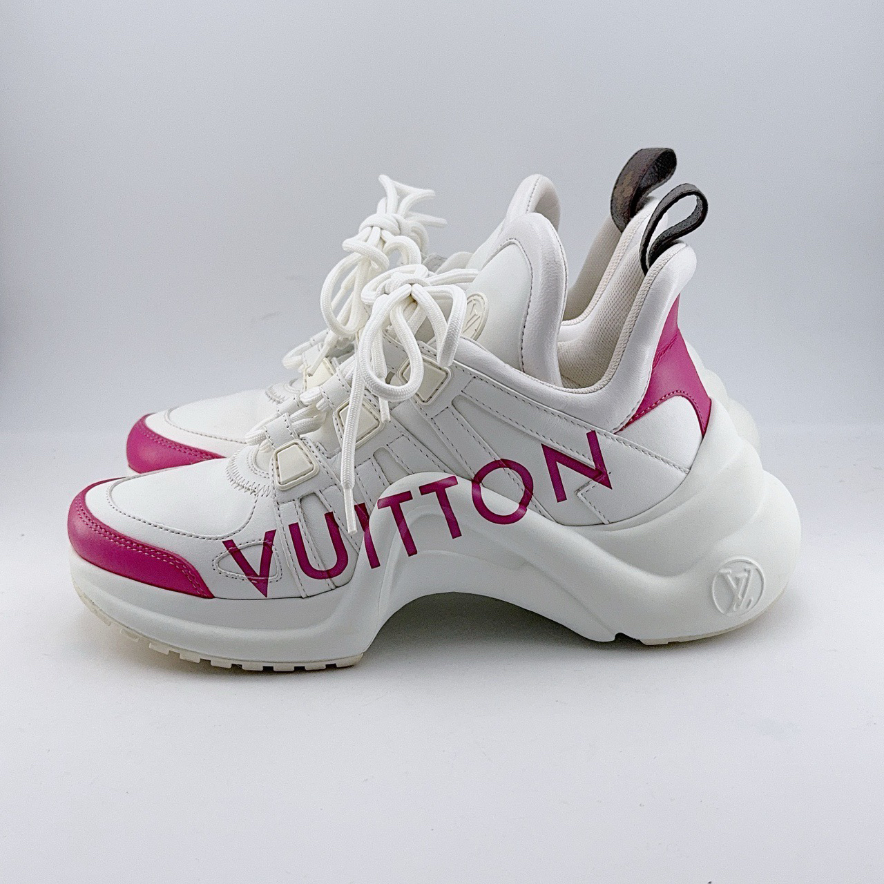 95新 LouisVuitton/路易威登 37.5码/玫红logo拱桥老爹鞋