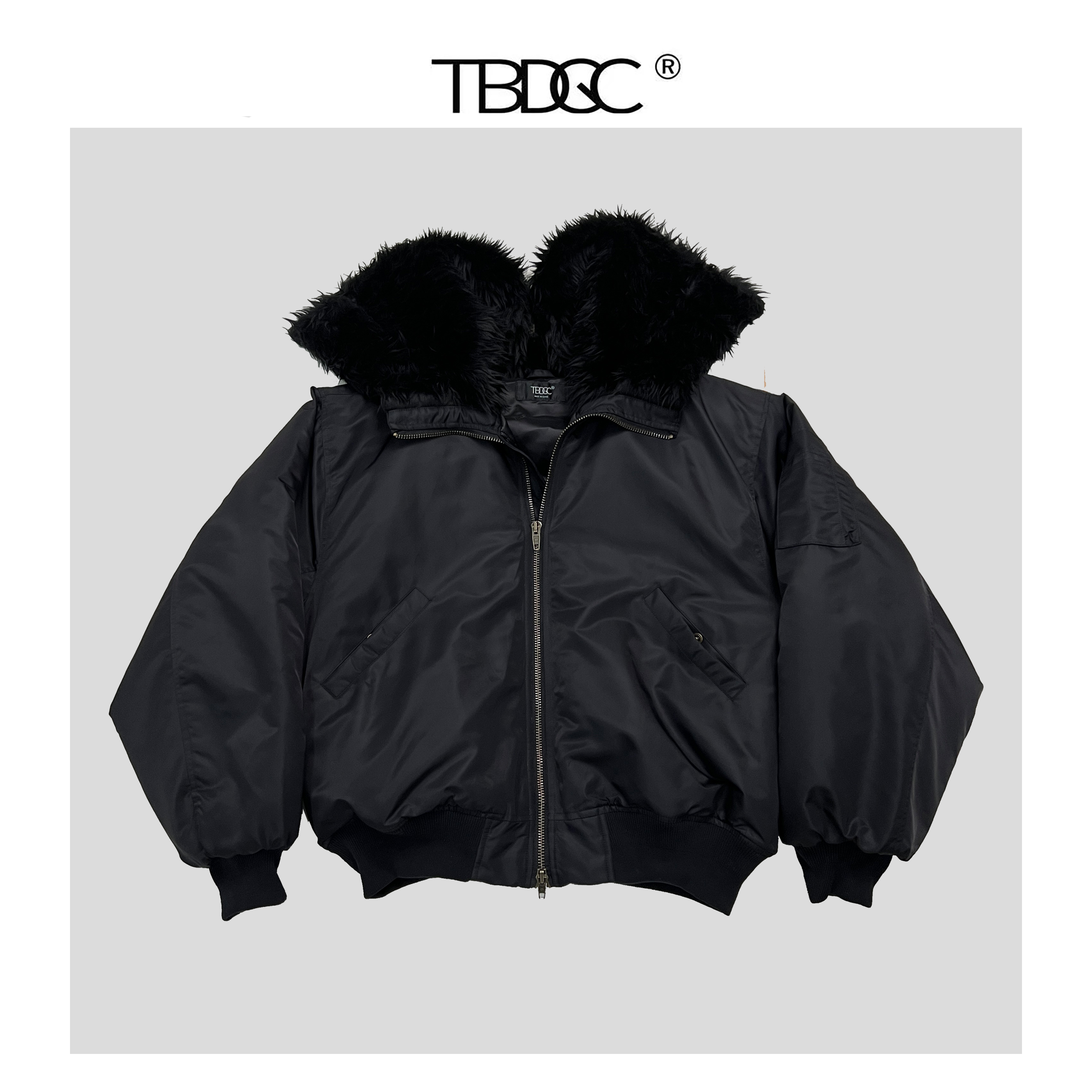 24秋冬 巴黎重工廓形毛领连帽宽松棉衣 帽子可以多种不同穿搭效果