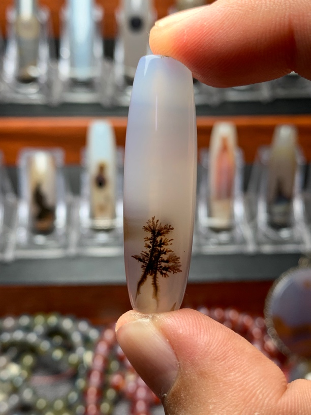 天然玛瑙象形吊坠