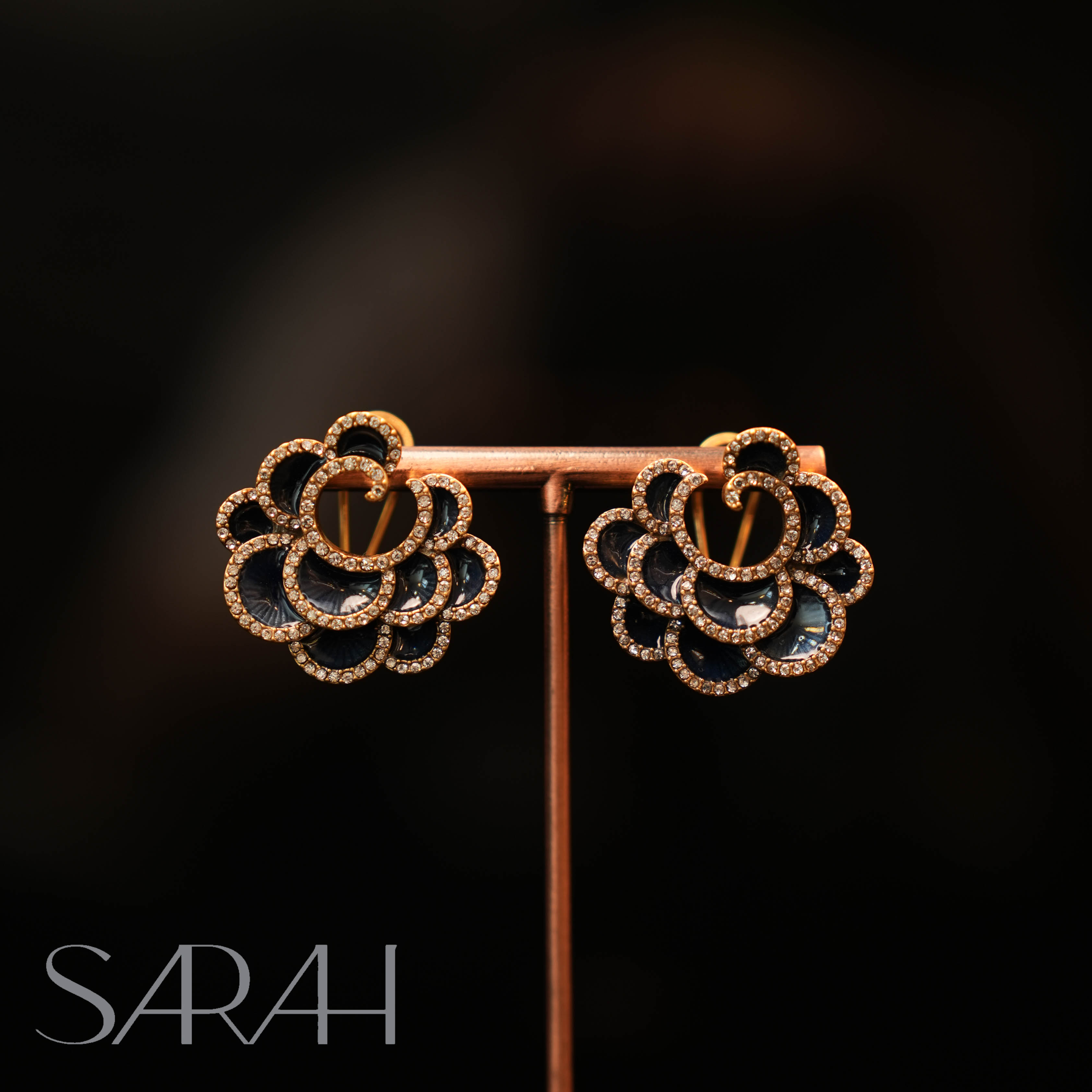 铜合金合成锆石耳饰 DearLisa.精工系列 祥云珐琅彩 925银针 耳钉