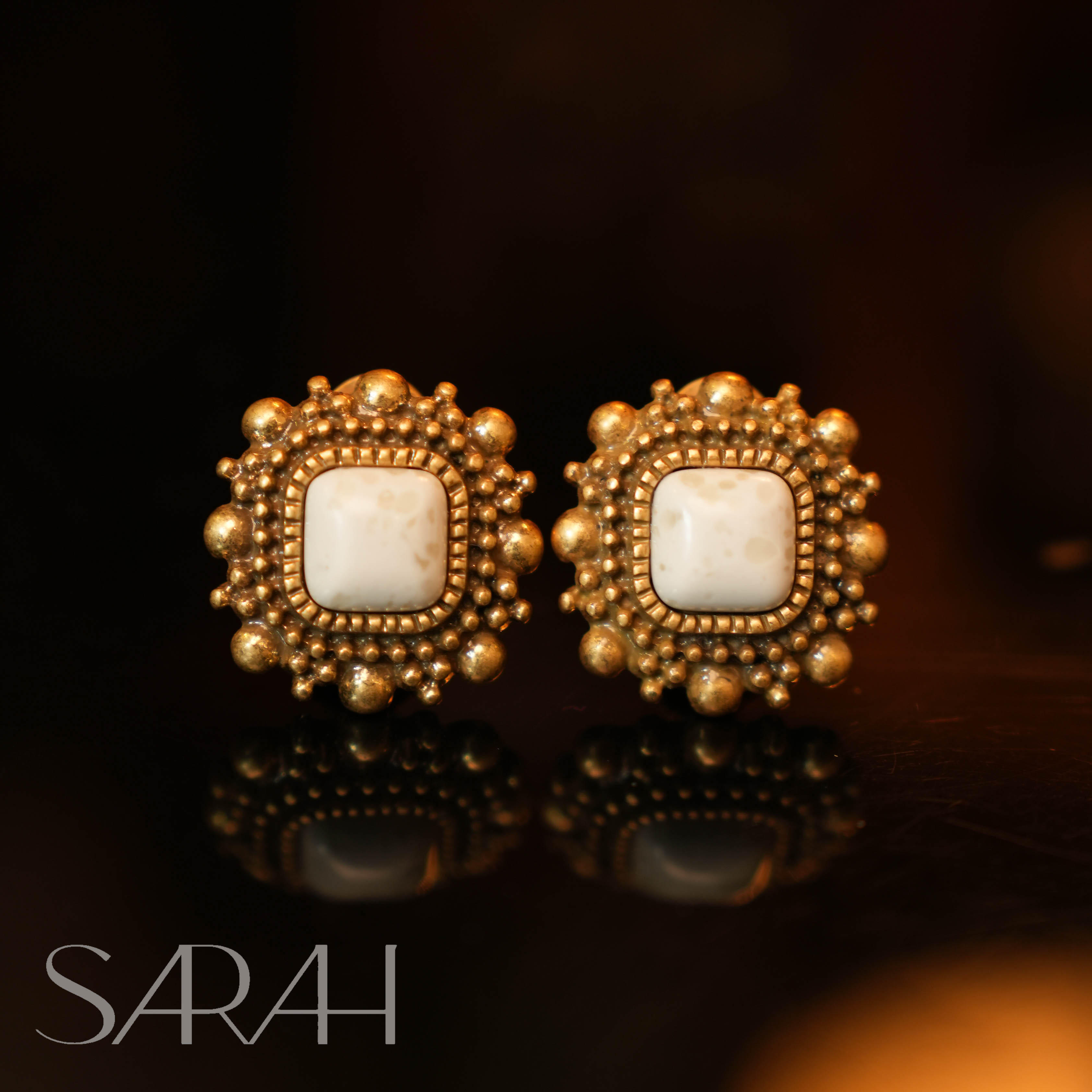 铜合金合成锆石耳饰 DearLisa.精工系列 复古轻奢白色方块 耳钉