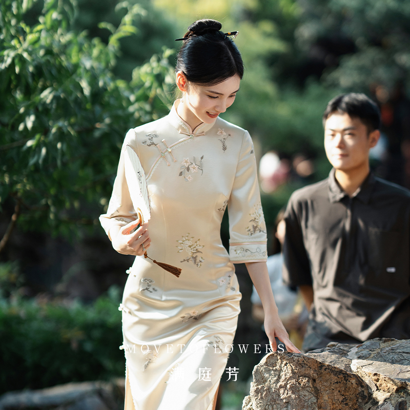 满庭芳|疏花白色长袖旗袍女高级优雅气质裙2025春季日常可穿