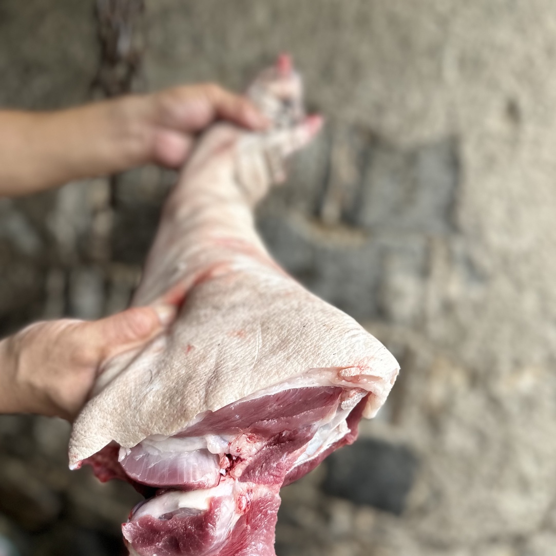 【有机猪脚】黄山皖嘿猪皖南农户熟食喂养生态散养土黑猪脚带蹄膀