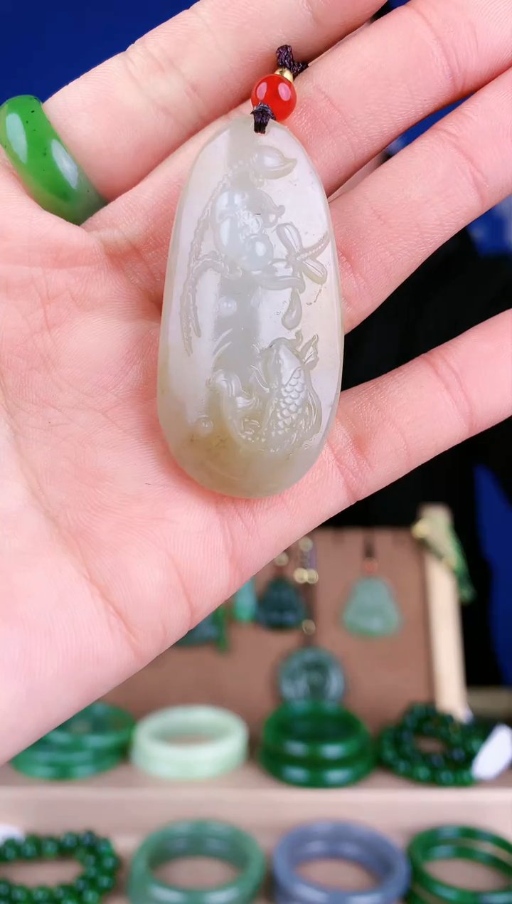 【闪购商品】和田玉挂件未镶嵌ZZ拍一发一 多样性发货