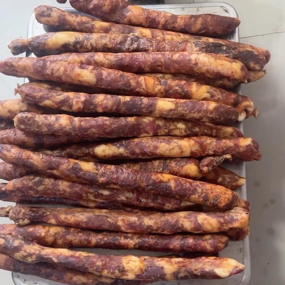 张家界八大公山烟熏土猪香肠