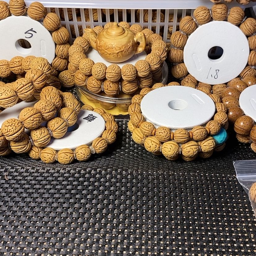 【闪购商品】桃核吊坠河***?