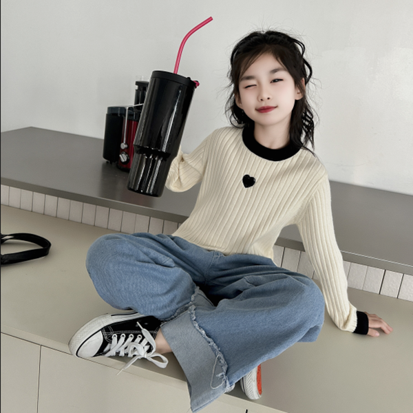 女童洋气打底毛衣修身针织衫2025春季新款女童长袖纯色小爱心上衣