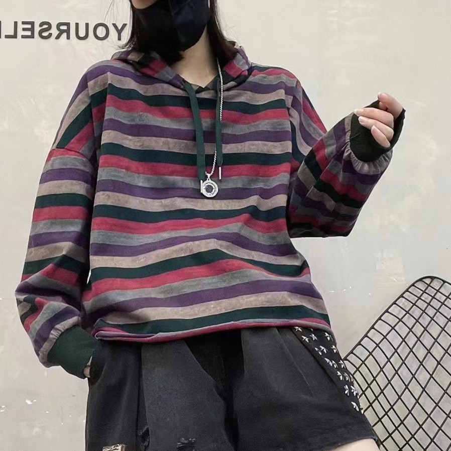 9197炒色彩条帽卫衣