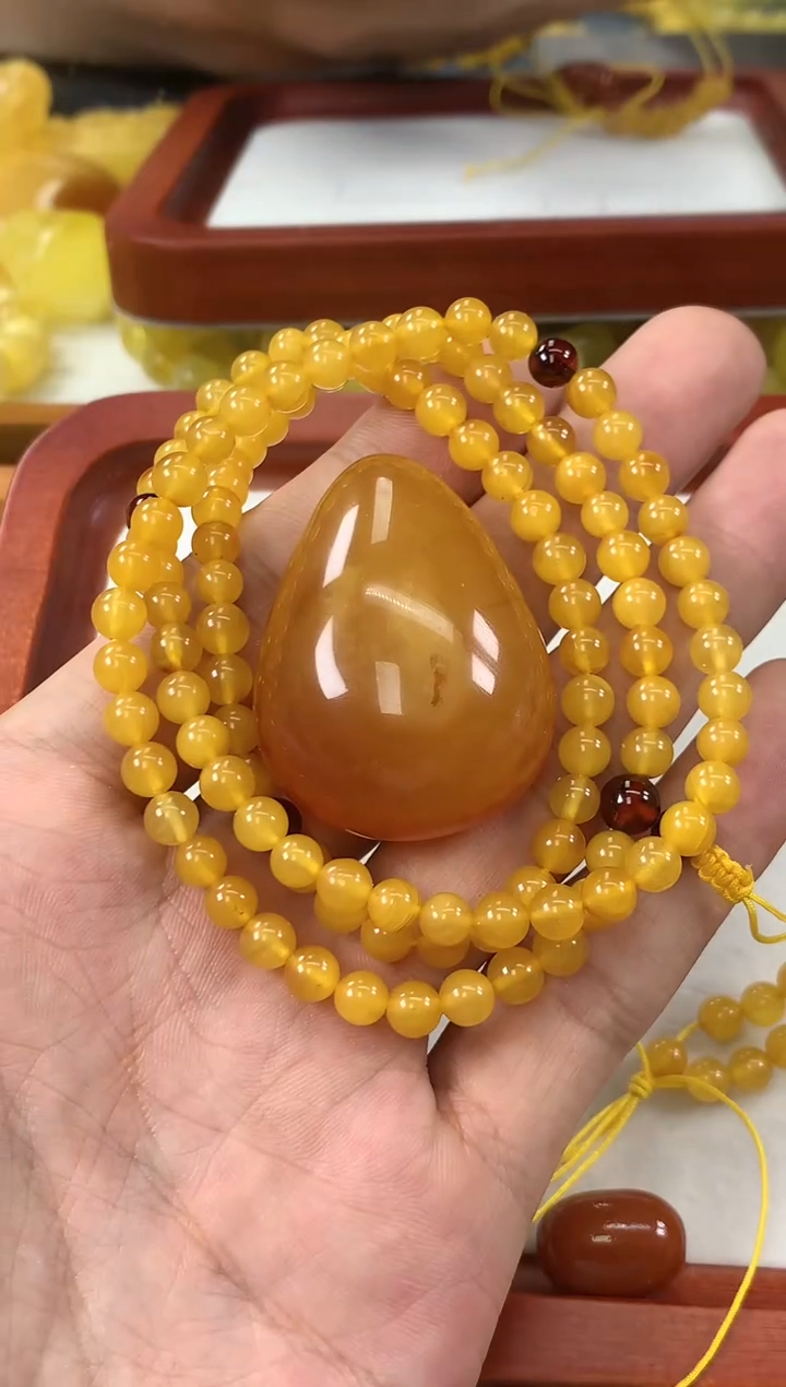 【闪购商品】蜜蜡手链未镶嵌吊坠