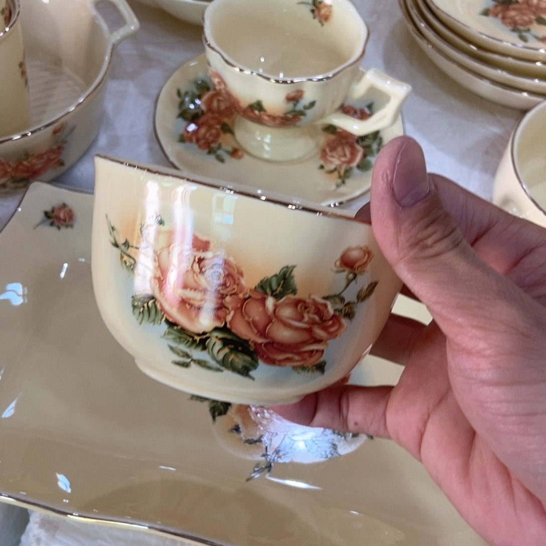 星博陶瓷……………………………………