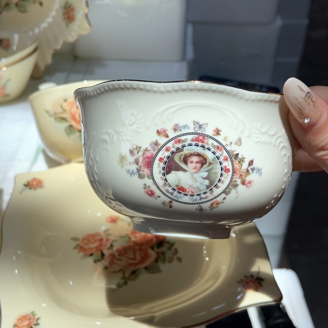 星博陶瓷…………………………………………