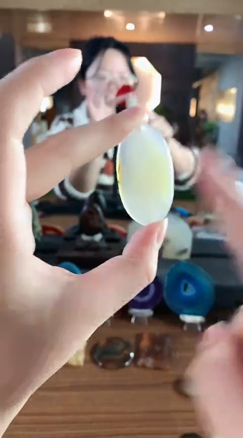 【闪购商品】玛瑙/玉髓吊坠(赠链)未镶嵌玛瑙