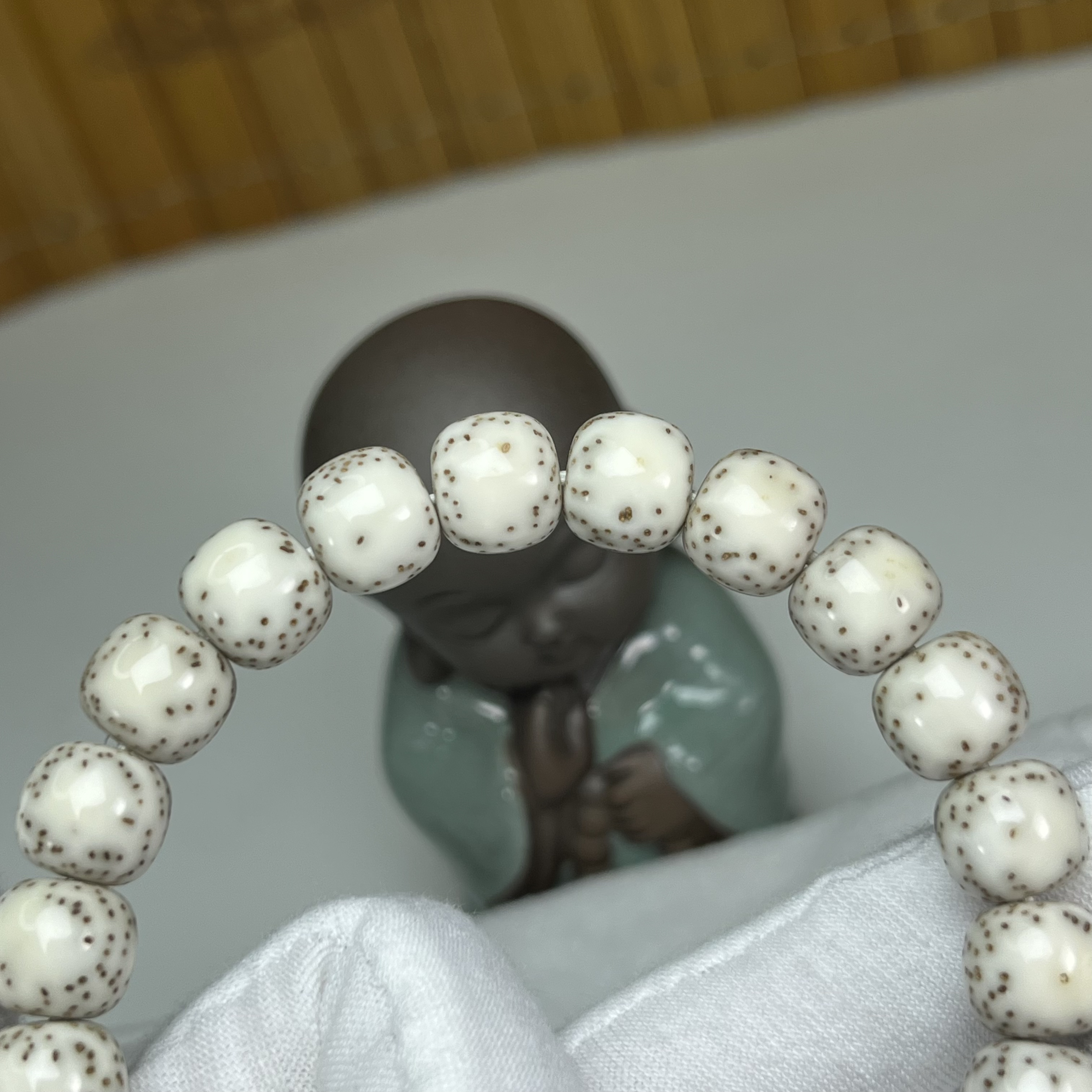 同枝双留白9*10骨瓷石玉料 高瓷高密度海南星月菩提一物一图