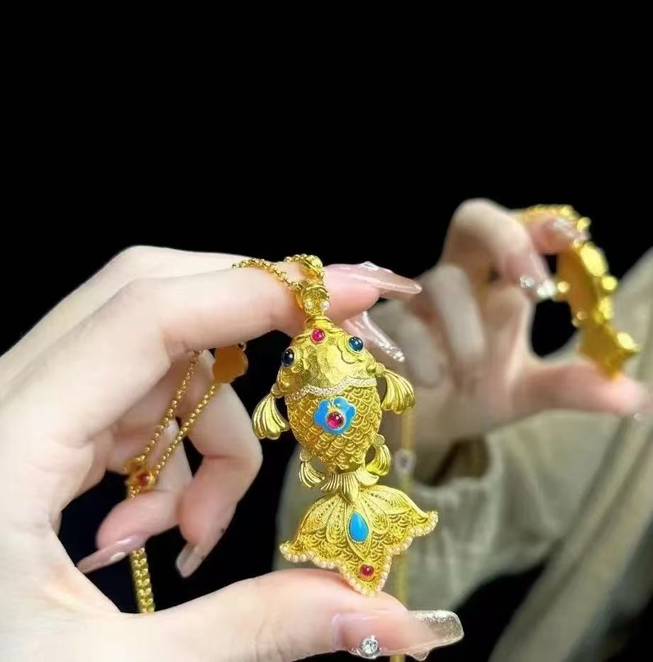足金999小锦鲤莫桑吊坠