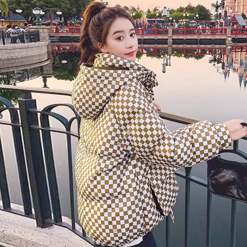 白鸭绒棋盘格羽绒服女短款2024新款冬季韩版宽松显瘦连帽