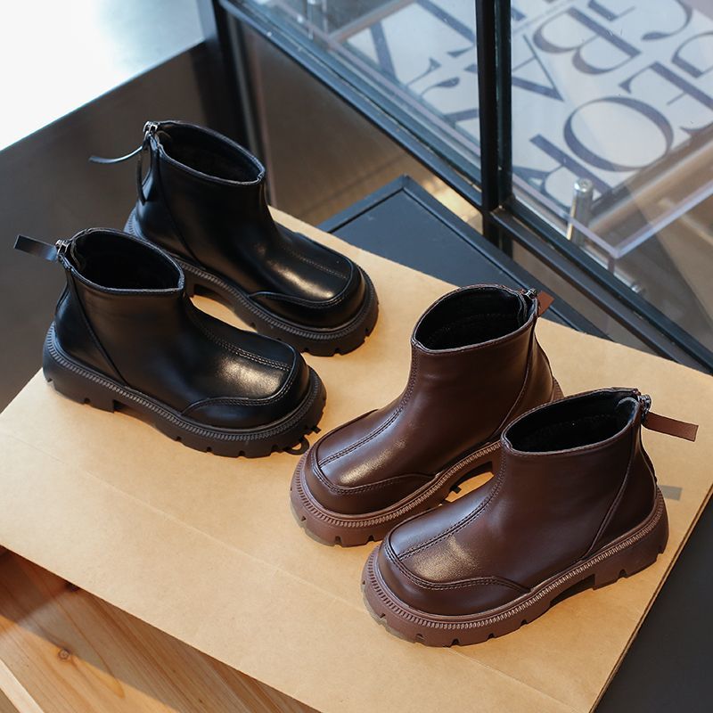 男女童靴子2025新款秋季儿童小公主短靴女孩鞋子秋冬款马丁靴皮靴