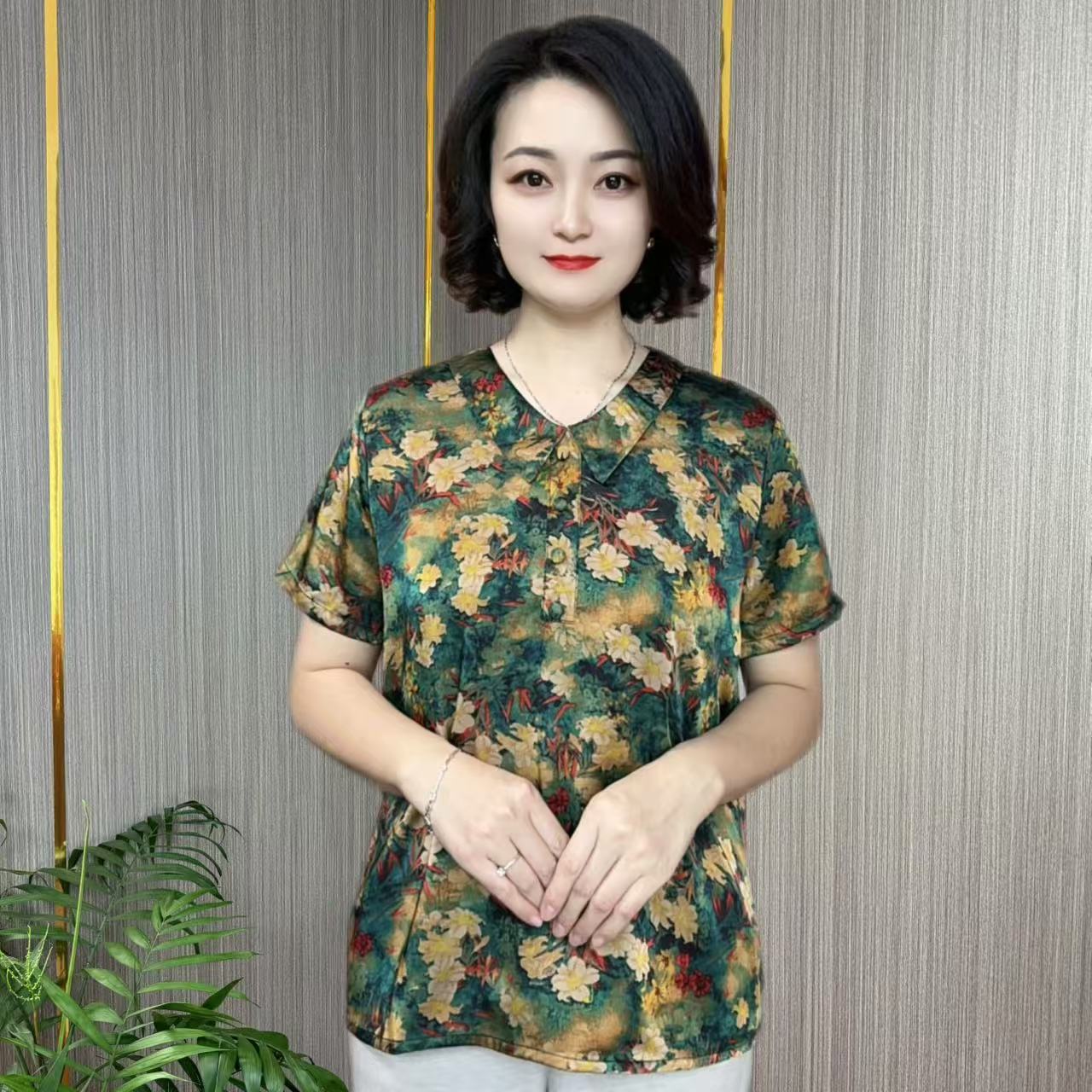 （8903）夏季时尚减龄气质花色女士上衣