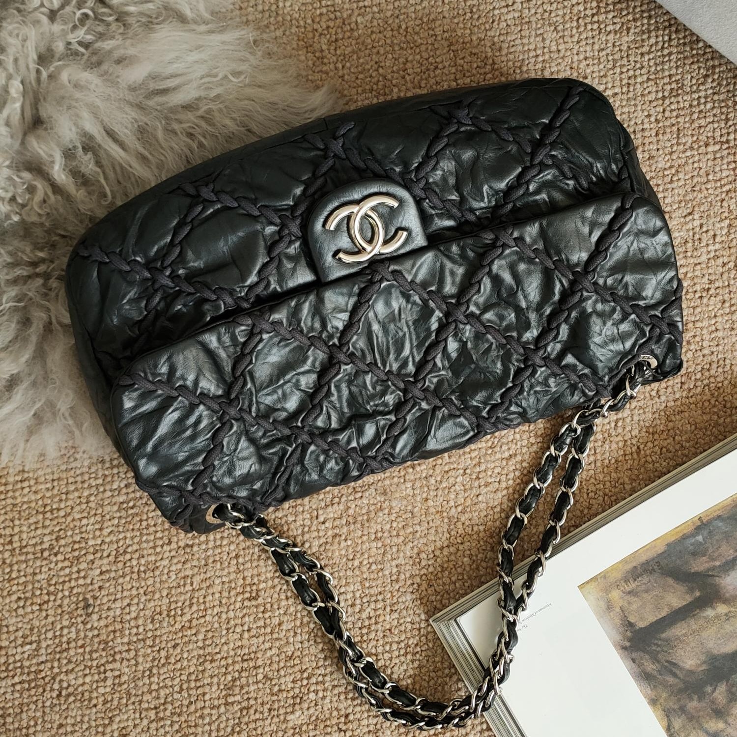 95新  Azul中古-Chanel 黑银牛皮粗外缝线机场包23192
