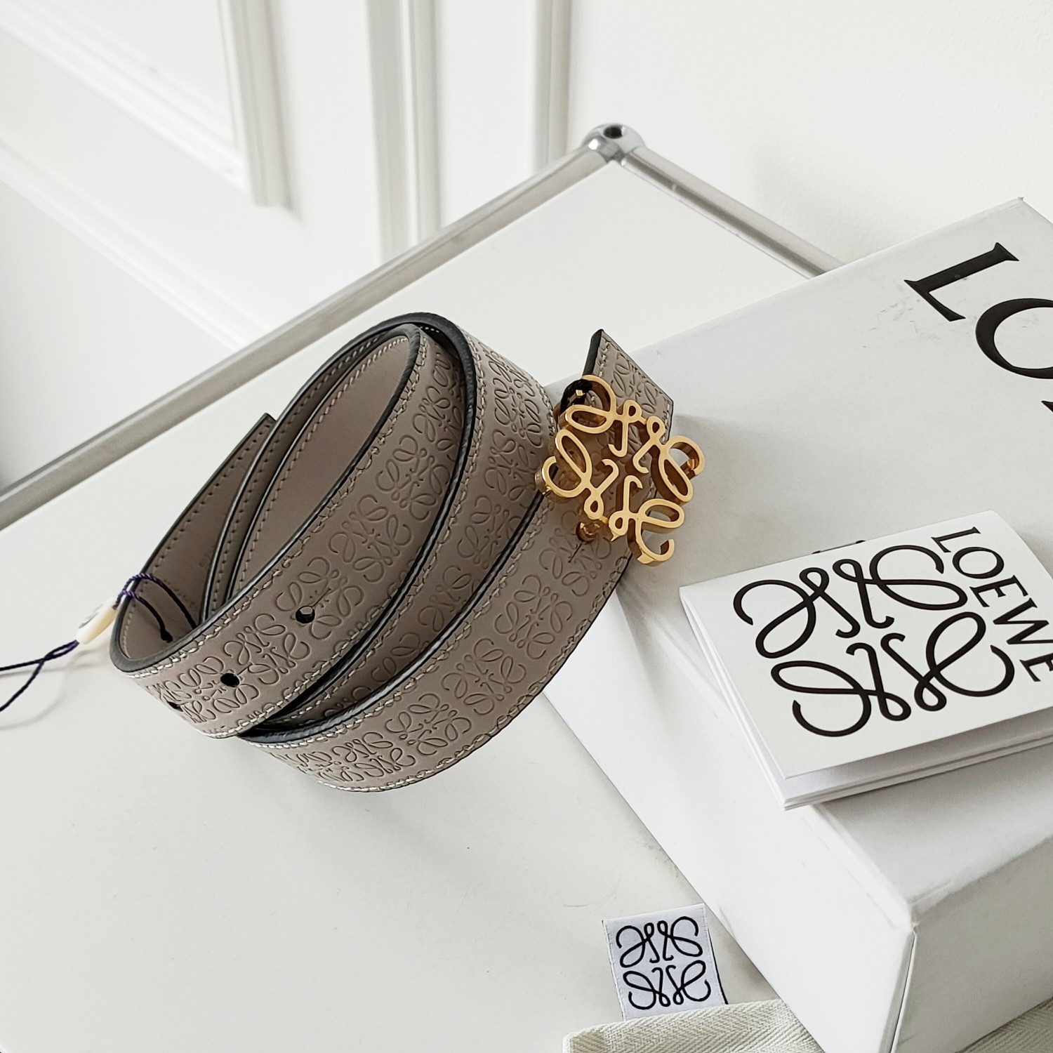 95新 LOEWE/罗意威 Azul-LOEWE 米色牛皮满印老花压纹皮带 35731 