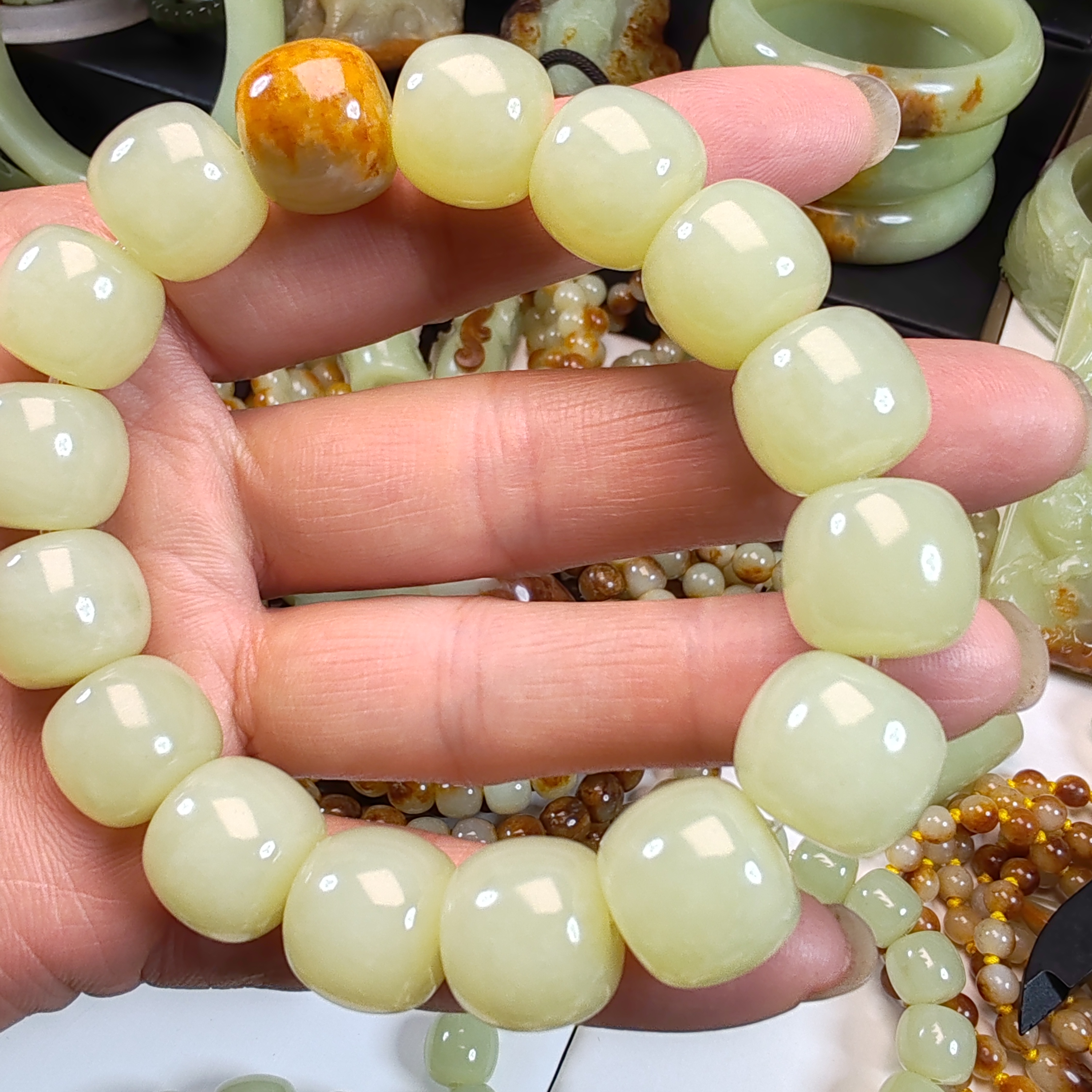 透闪石玉黄白河磨玉K13×14手串