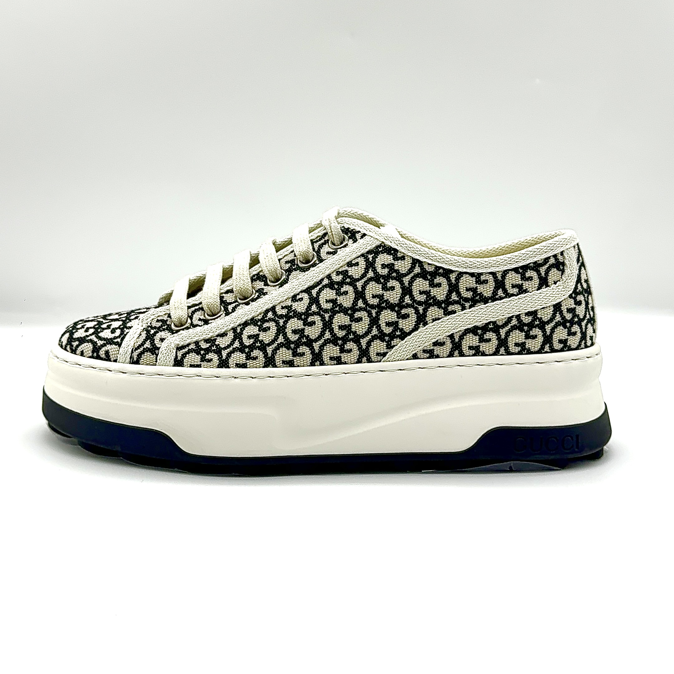 99新 GUCCI/古驰 35-38码/时尚百搭爆款低帮厚底满印印花系带板鞋