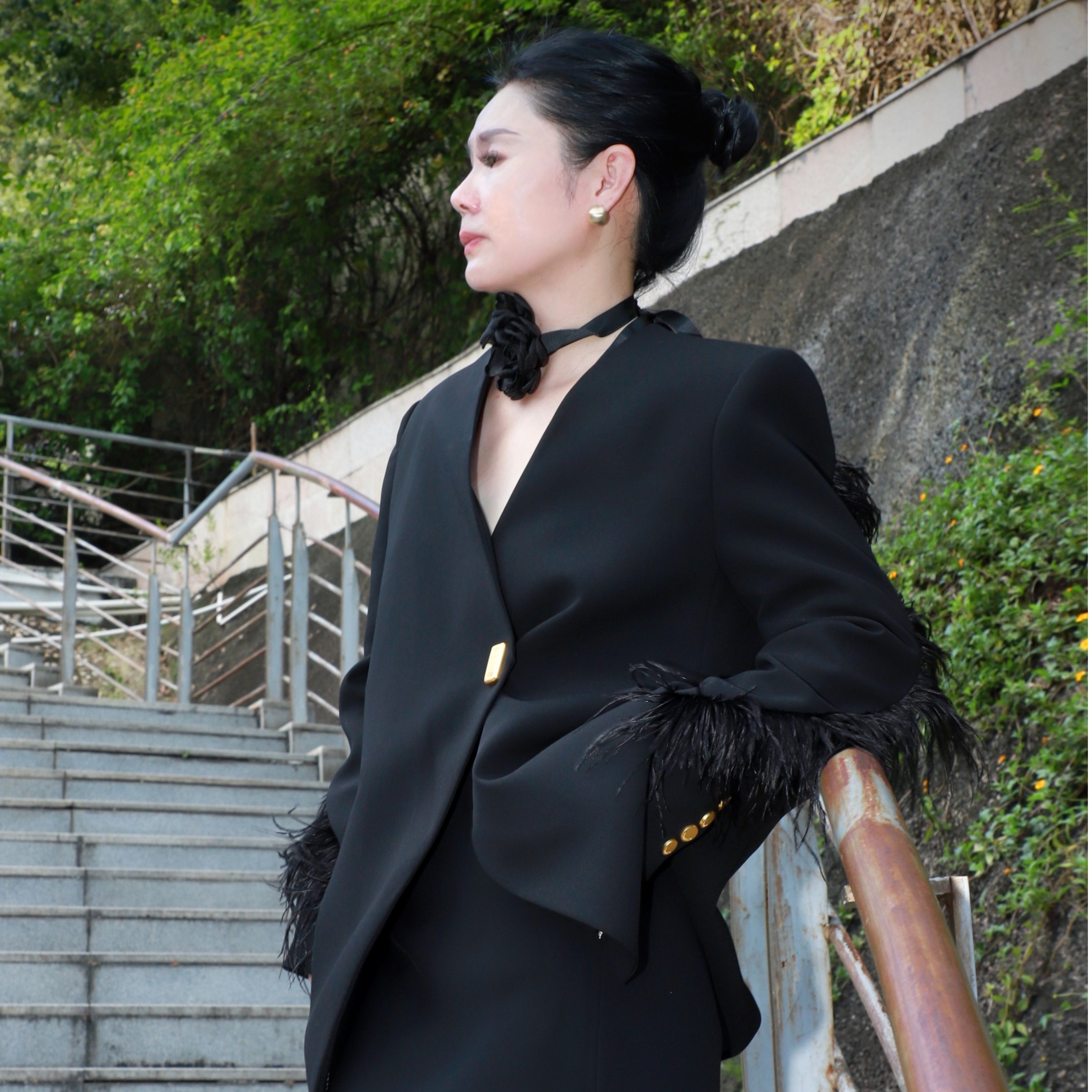 【李瑟琳娜设计服饰】经典黑色羽毛女装西装套装气质小众设计师款式