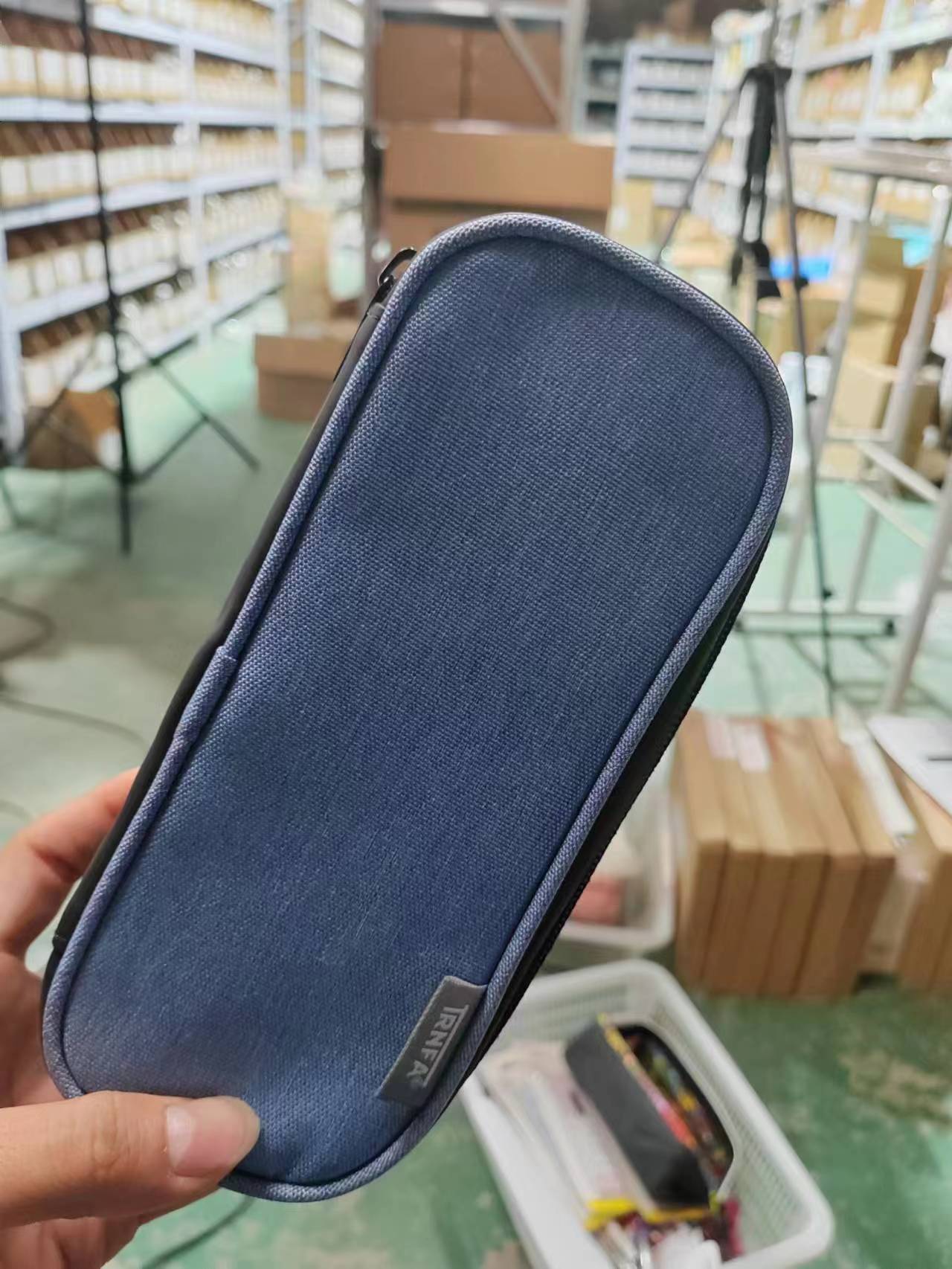 信发多层大容量多功能笔袋