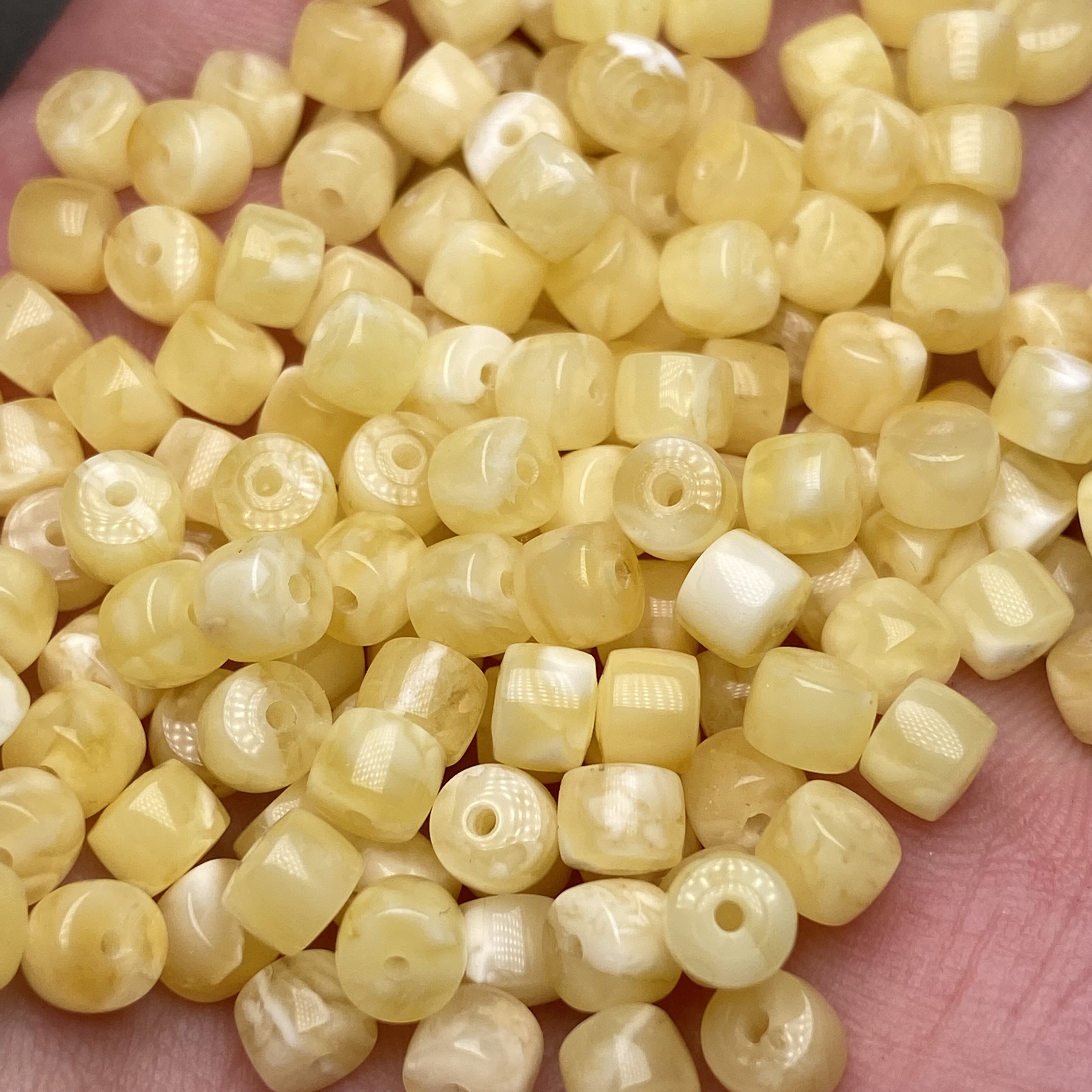 天然原矿俄料蜜蜡直切桶珠散珠顶珠佛珠手串配珠多样性蜜蜡单珠