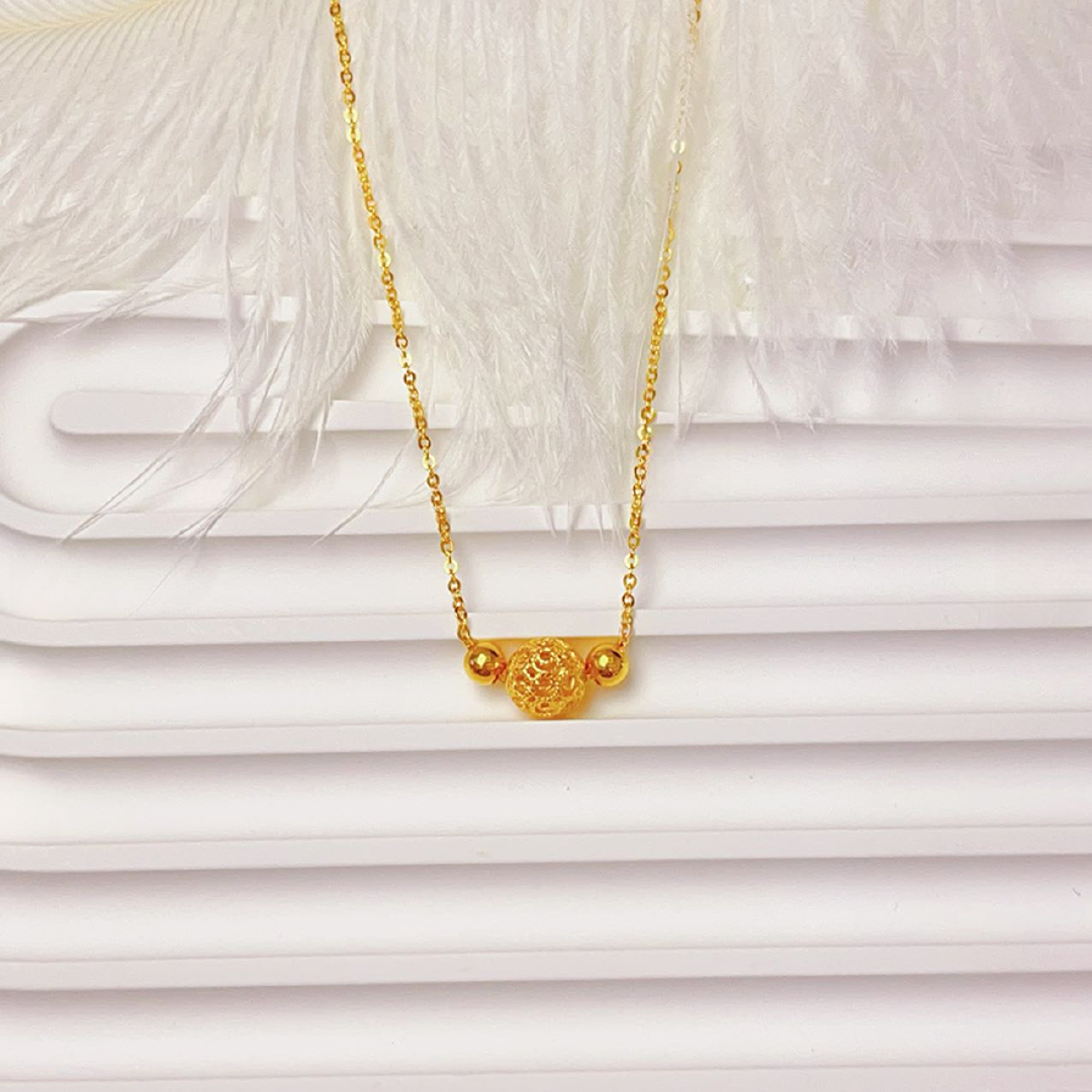 足金999花丝绣球镂空套链轻奢时尚百搭古法金色镶嵌坠链素款小众