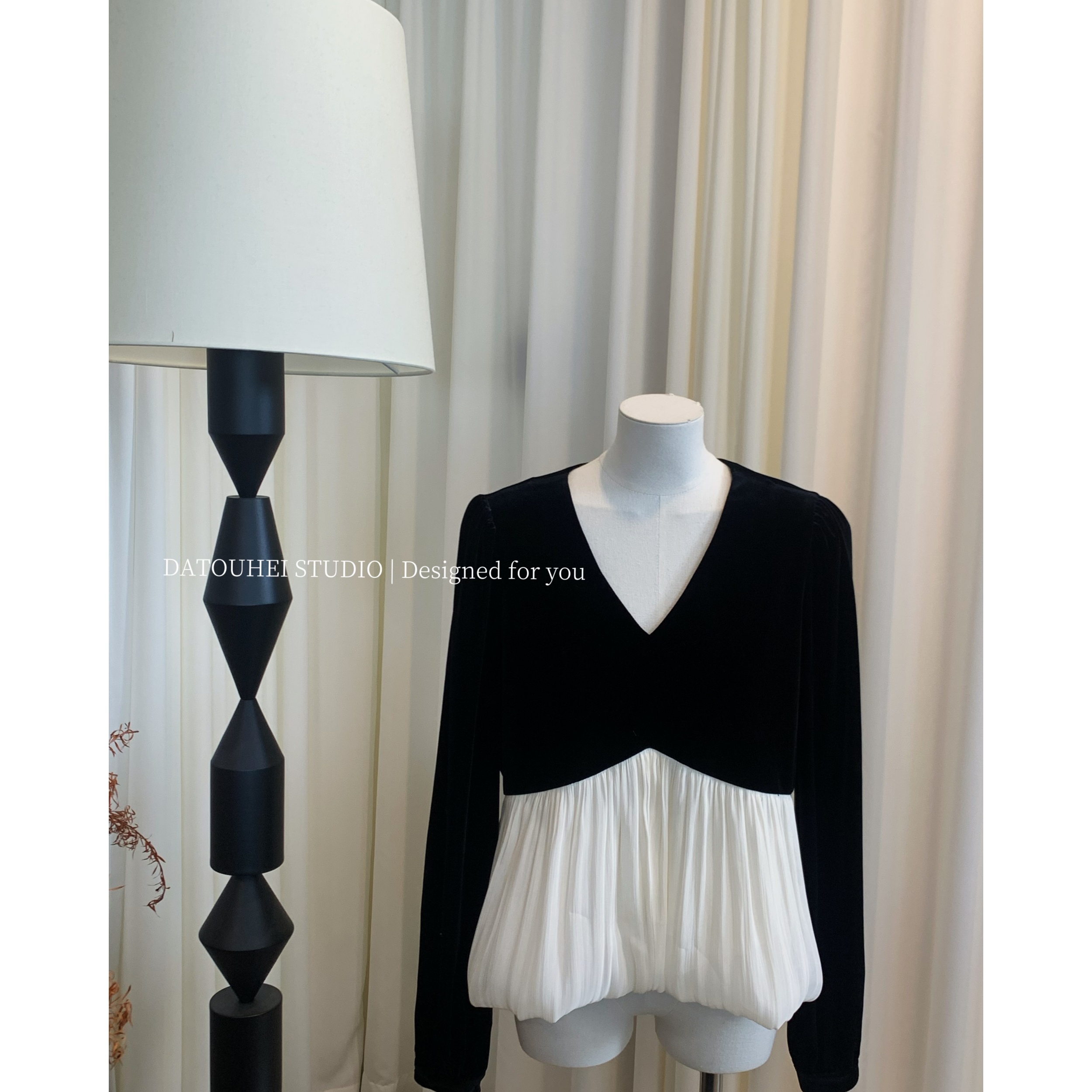 大头黑STUDIO【轻尘初静】2024女秋时尚气质设计感小衫D224E16671