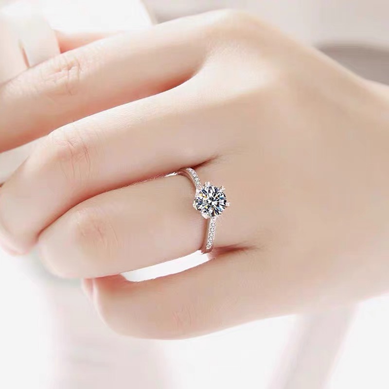925银莫桑石银制品 【微镶扭臂雪花】S925纯银时尚经典轻奢结婚手工
