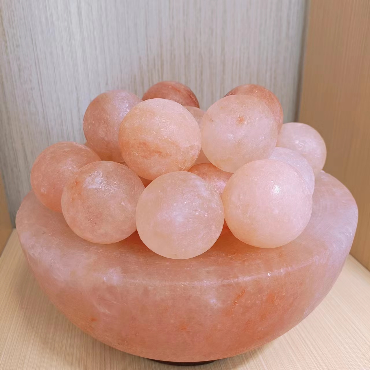 丹茗推荐——天然喜马拉雅粉水晶款盐灯  聚宝盆超大号  20颗球