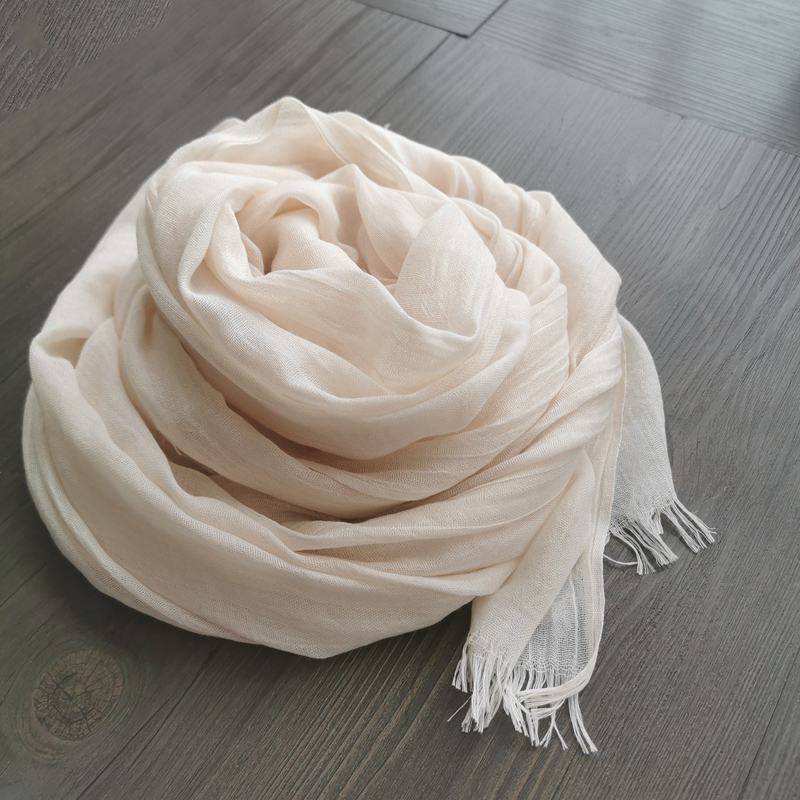 纯白色米色丝巾夏季薄款防晒披肩护颈椎小棉麻围巾女纯色亚麻春秋